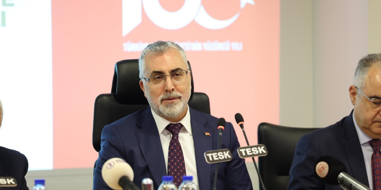 Bakan Işıkhan, Türkiye Esnaf Ve Sanatkarları Konfederasyonu İstişare Toplantısı’na Katıldı