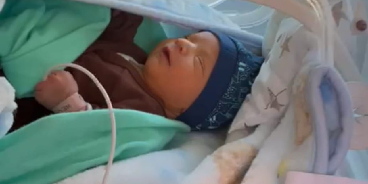 Van'da Sarılık Teşhisi Konulan 3 Günlük Bebek, Ambulans Helikopterle Hastaneye Ulaştırıldı