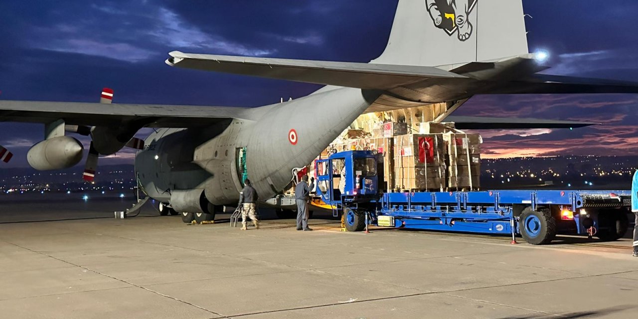 Gazze'ye İlaç Ve Tıbbi Malzeme Götüren Uçak Kayseri'den Havalandı