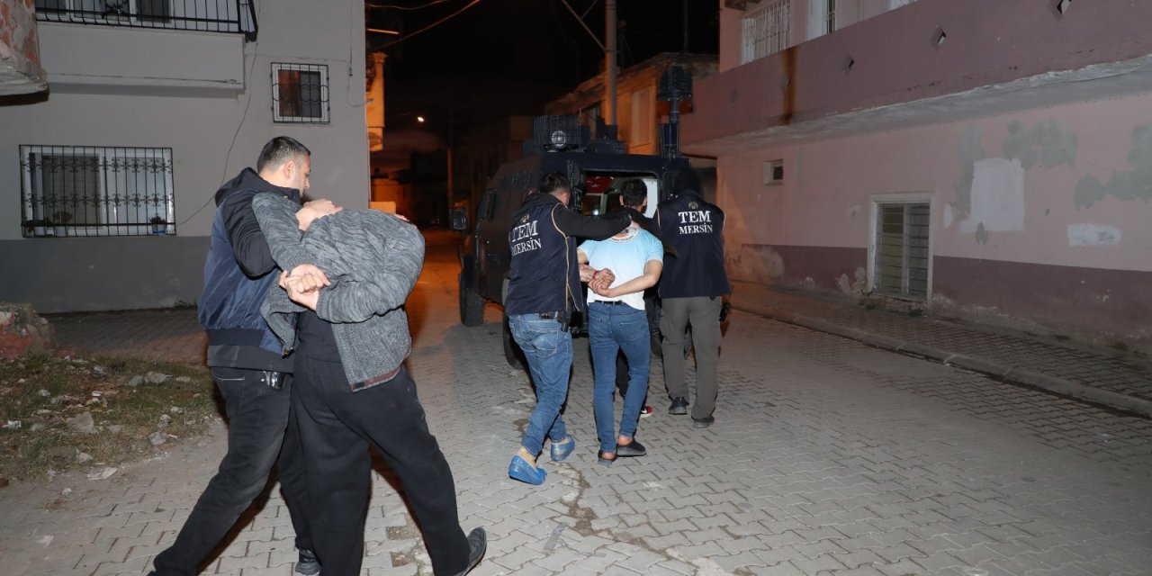 Mersin'de Pkk/kck Ve Fetö/pdy Yapılanmasına Operasyon: 10 Gözaltı (2)