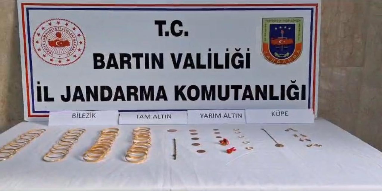 ‘Polisiz' Deyip, 1,5 Milyon Liralık Dolandırıcılık Yapan 2 Şüpheli, Tutuklandı