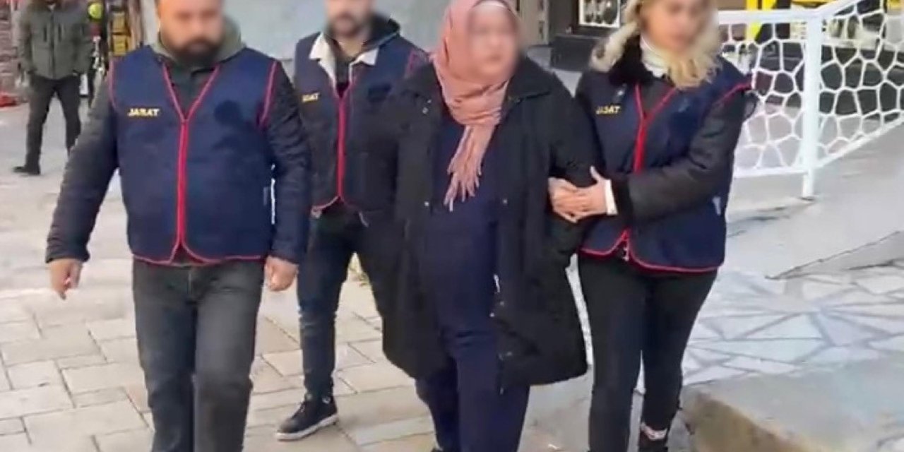 6 Yıl Hapisle Aranan Fetö Hükümlüsü Öğretmen, Ranzadaki Gizli Bölmede Yakalandı