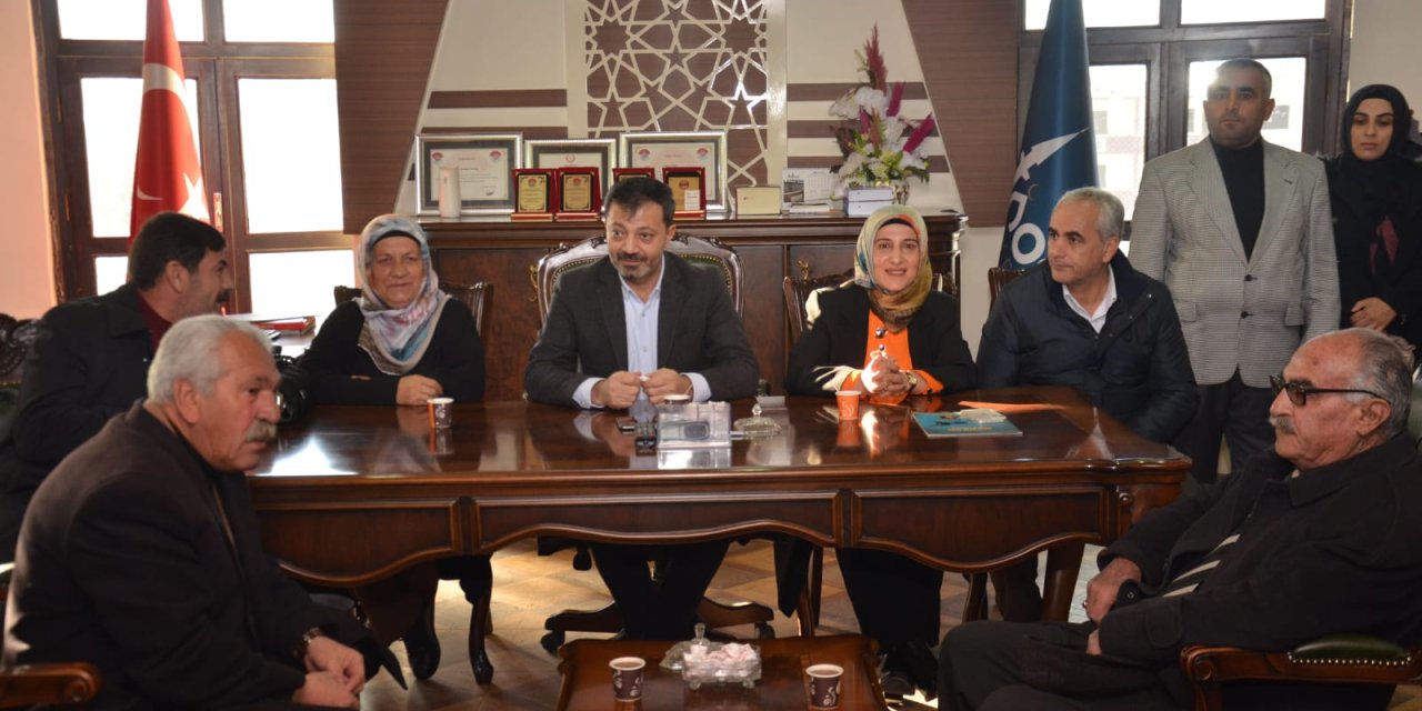 Patnos Belediyesi Eş Başkanları Kılıç Ve Geçer, Görevlerine İade Edildi