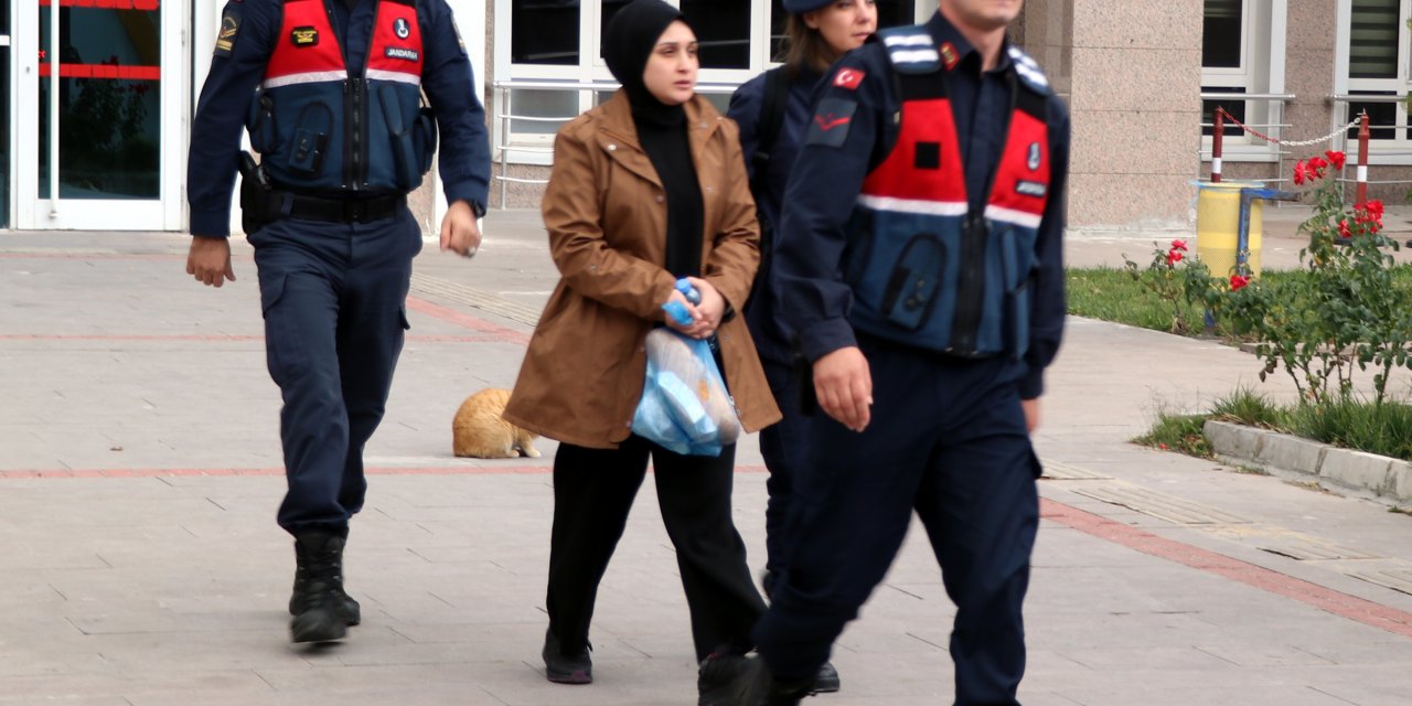 Eşini Öldürmekle Yargılanan Ayşe Işık: 10 Yıl Boyunca Ölüm Tehdidi Aldım, Dayak Yedim