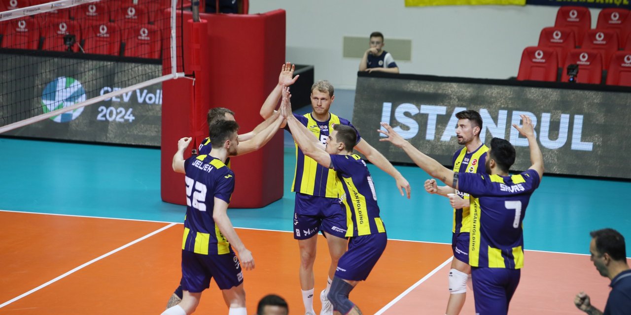 Fenerbahçe Parolapara Cev Kupası’nda Son 16 Turuna Yükseldi