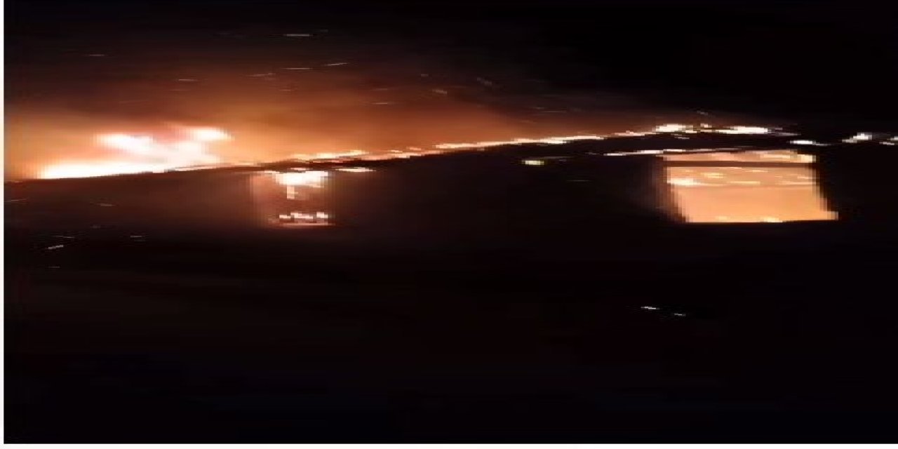 Çorum'da Samanlıkta Çıkan Yangın Ahırı Da Yaktı