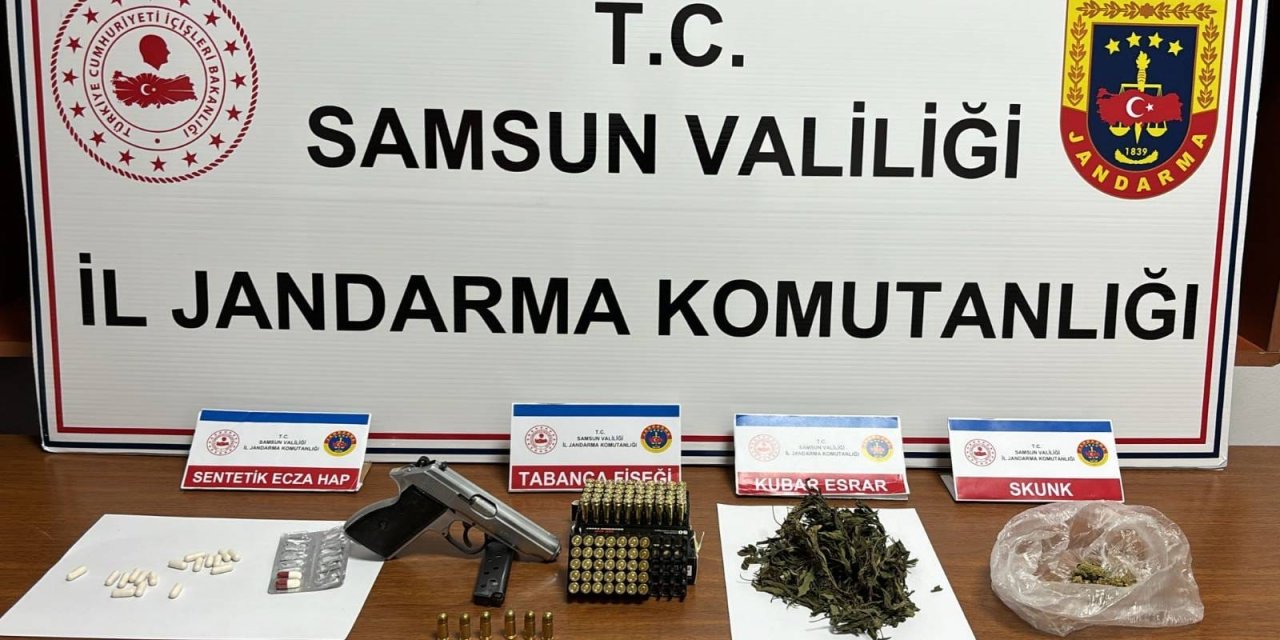 Samsun'da Ağabey-kardeşe Uyuşturucudan Gözaltı