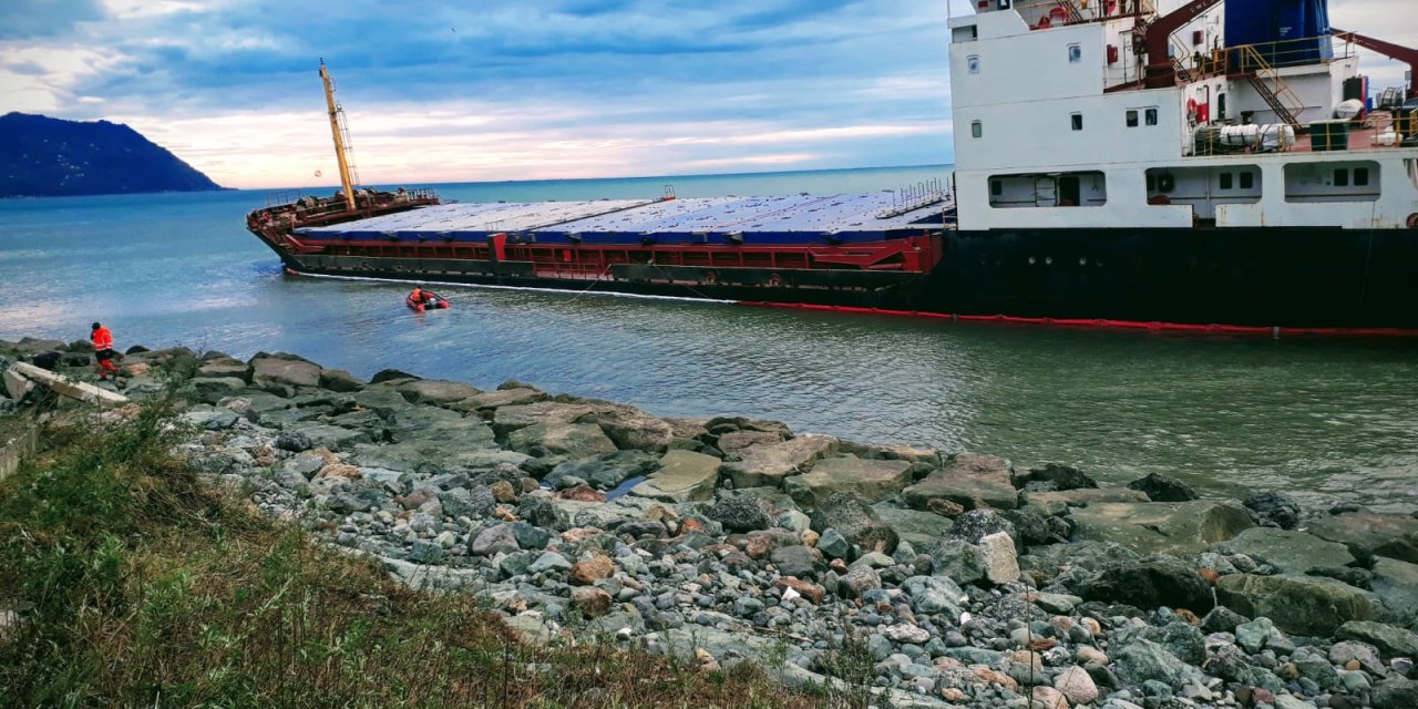 Karaya Oturan Kuru Yük Gemisi İçin 2 Kurtarma Seçeneği