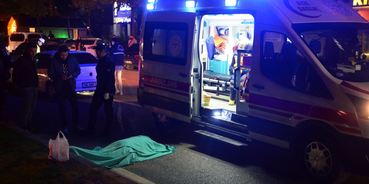'yaya Geçidi'nde Otomobilin Çarptığı Genç, Öldü