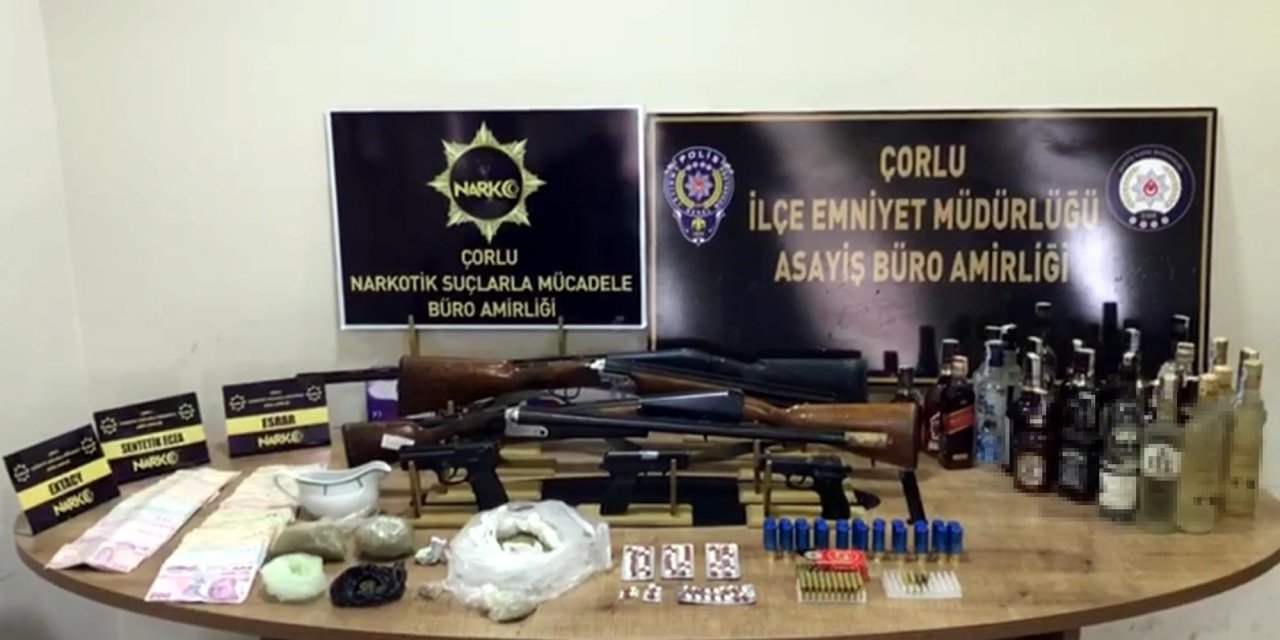 Çorlu'da Mahalleye 'Asayiş' Operasyonu; 12 Gözaltı