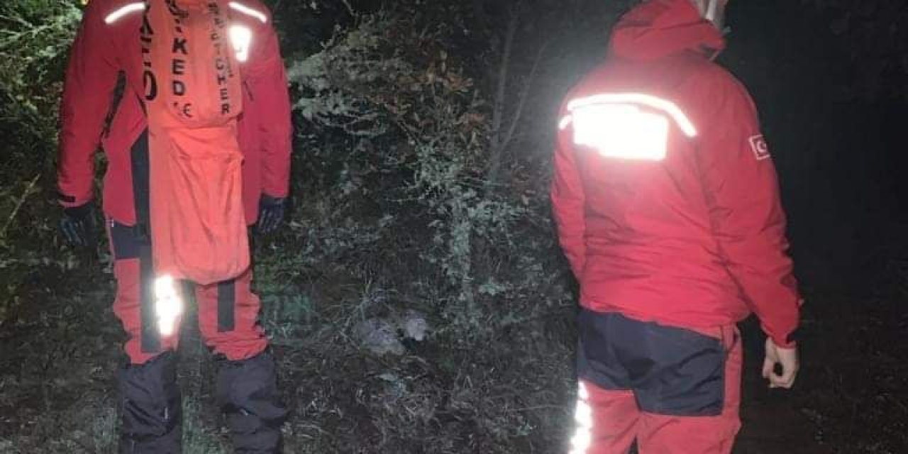 Ormanda Kayboldu, 15 Saat Sonra Ekipler Buldu