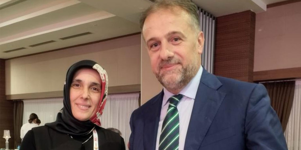 Rize'de yılın öğretmeni seçildi