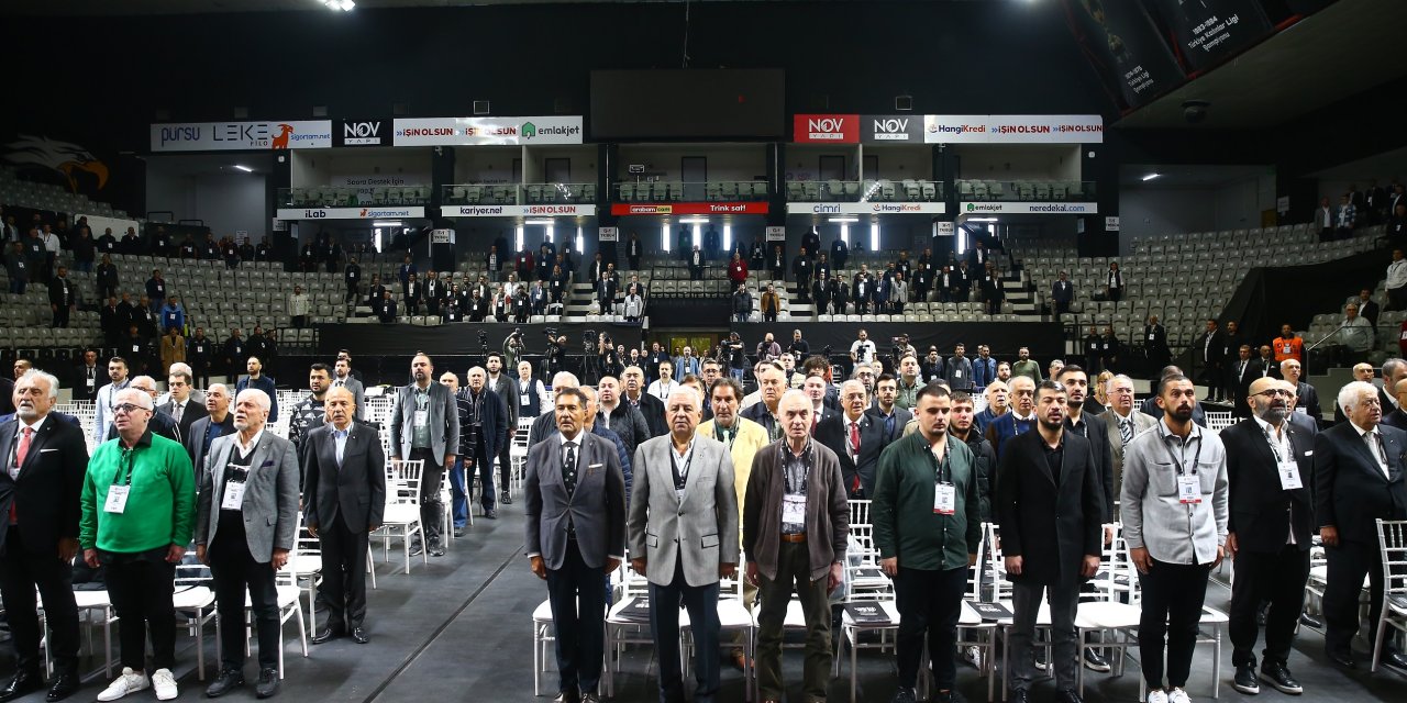 Beşiktaş Kulübü’nün Olağan İdari Ve Mali Genel Kurul Toplantısı Devam Ediyor