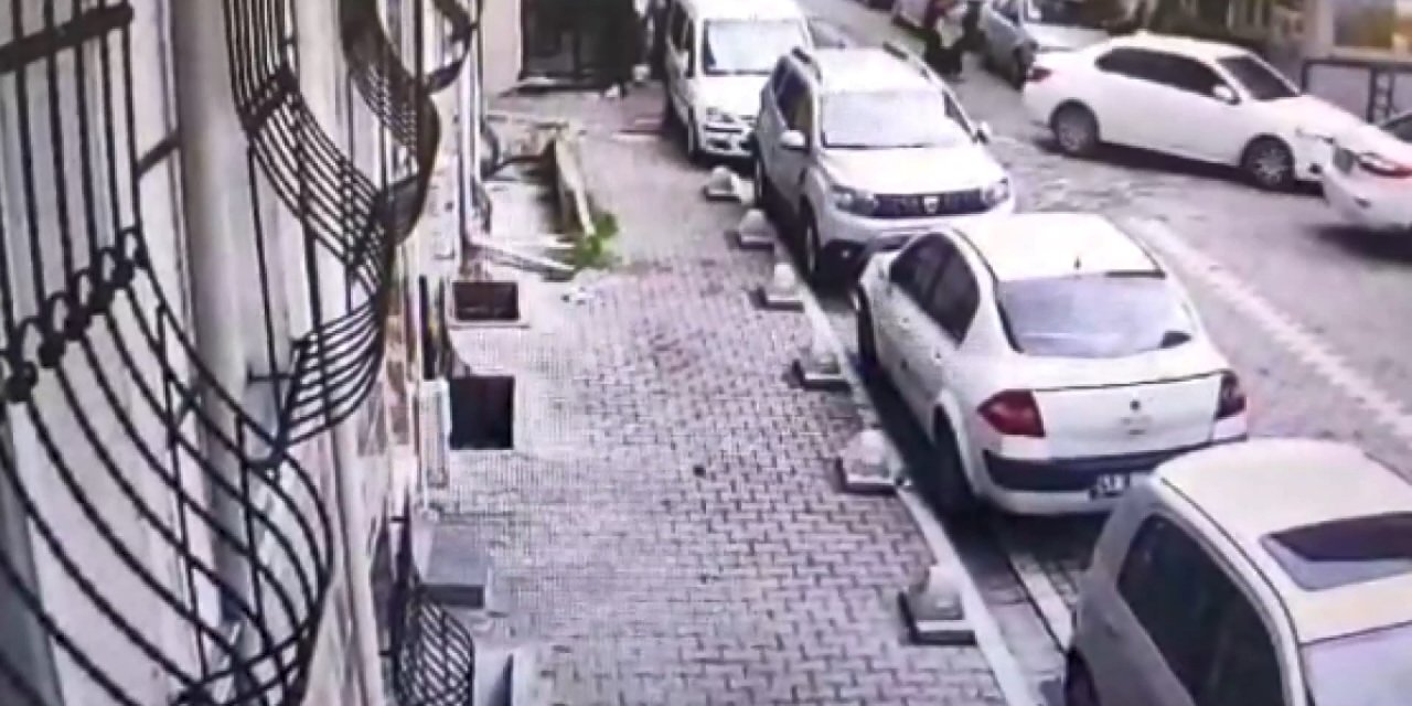 Esenyurt'ta Çocuğuyla Yürüyen Kadına Otomobille Yanaşıp Tacizde Bulunan Şüpheli Yakalandı