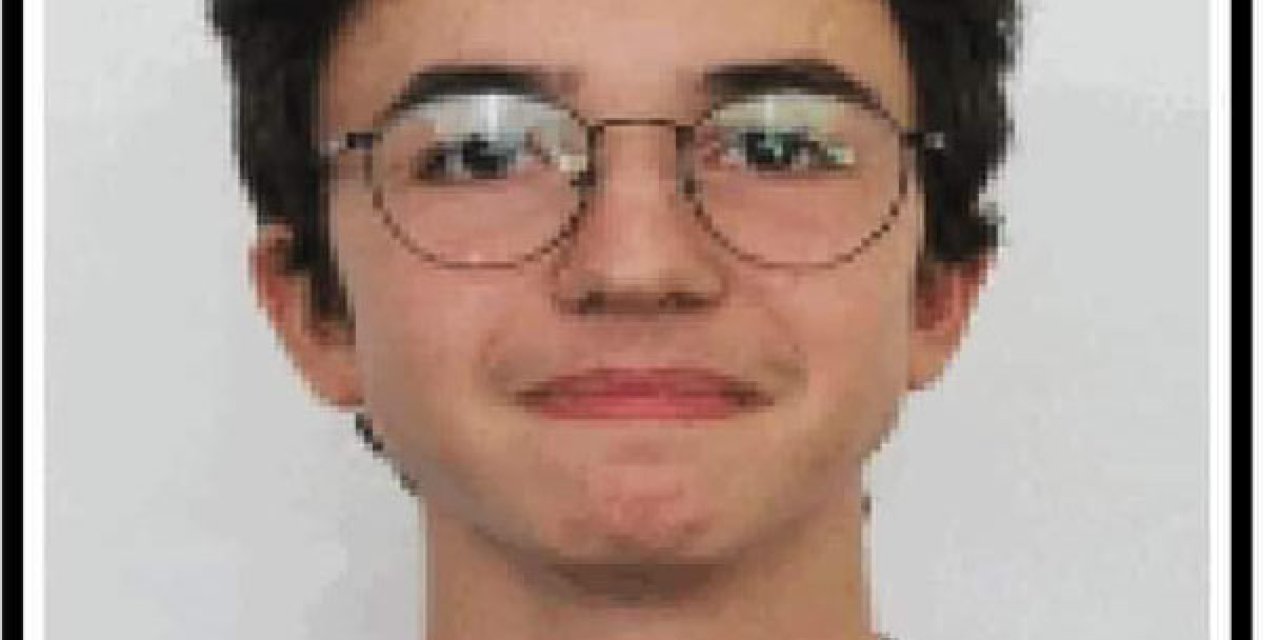 Dalgaların Sürüklediği Denizde 5 Gün Sonra Cansız Bedenleri Bulunan 2 Liseliye Hüzünlü Uğurlama