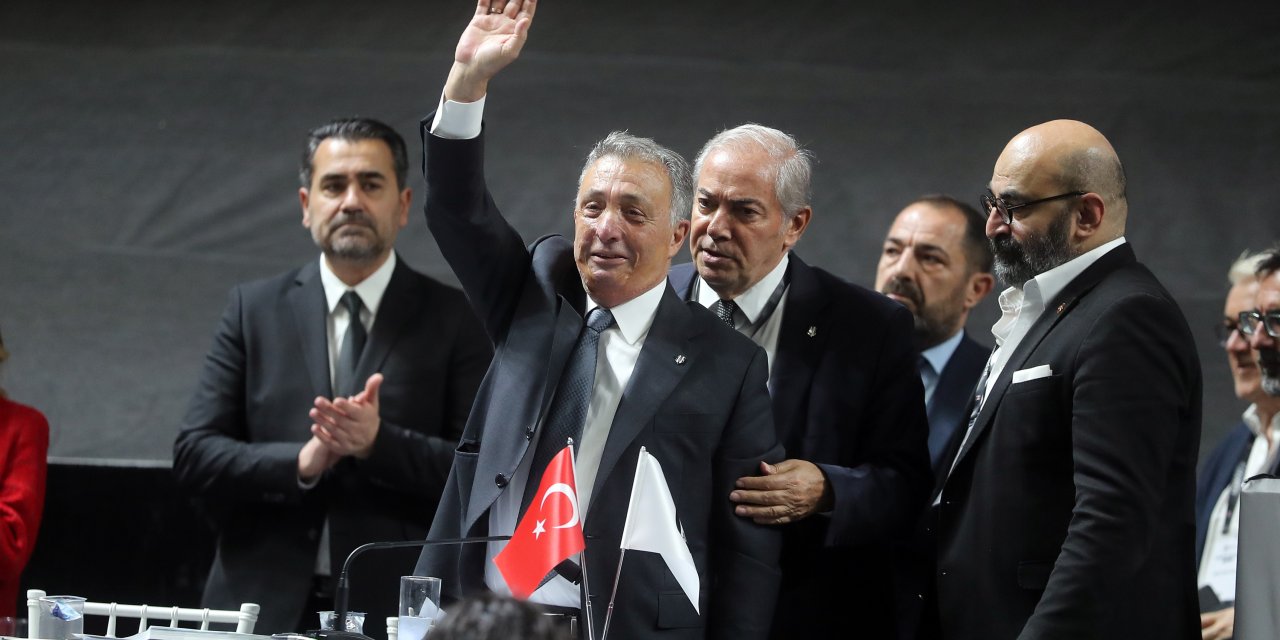 Ahmet Nur Çebi Veda Etti, "Hepiniz Hakkınızı Helal Edin"