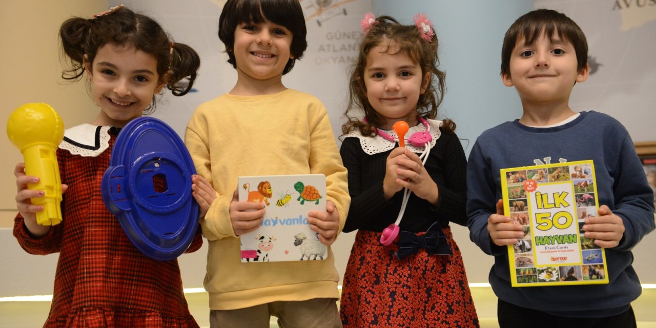 Çocuk Kütüphanesinde 'Ödünç Oyuncak' Uygulaması