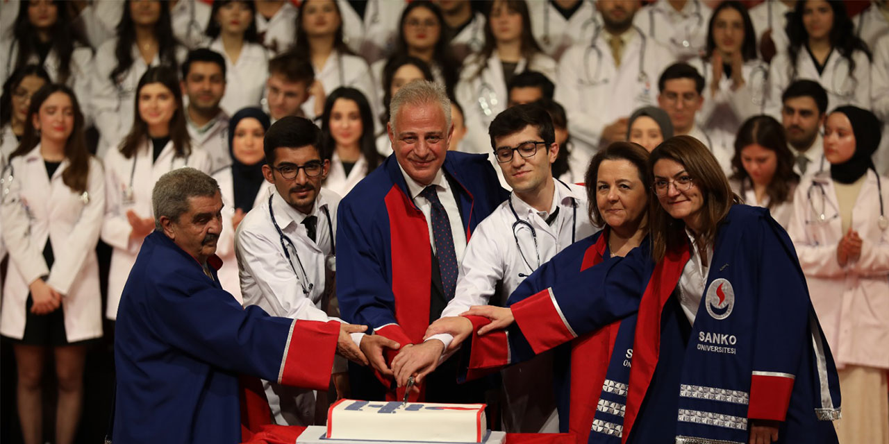 SANKO Üniversitesi Tıp Fakültesi Beyaz Önlük Giyme Töreni Gerçekleştirildi