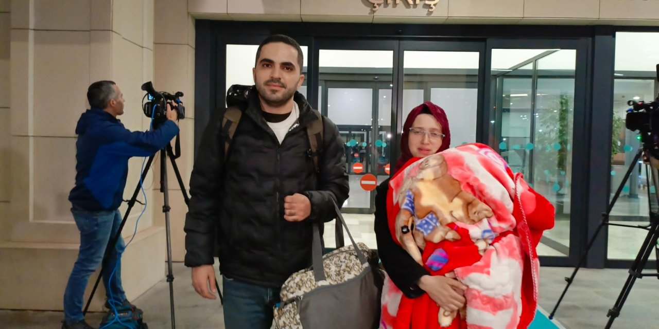 Gazze'den Tahliye Edilen Türk Vatandaşları İstanbul'a Geldi