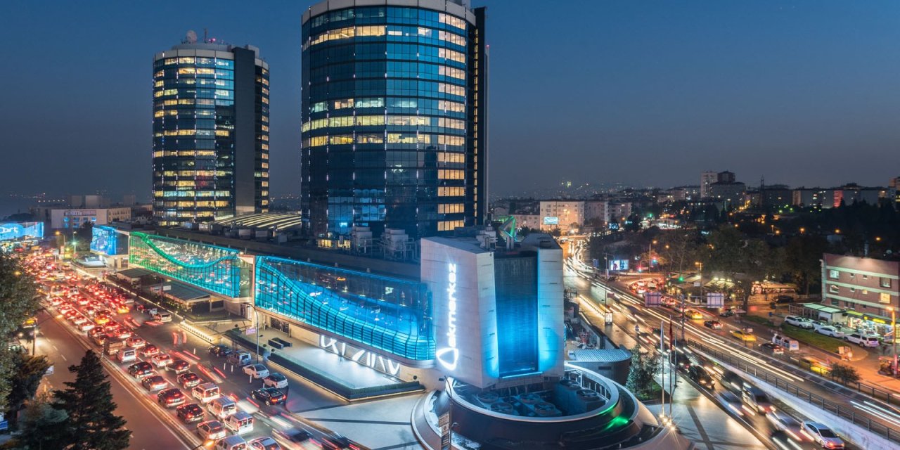 Akmerkez 30’uncu Yılını Hediye Çekilişiyle Kutluyor