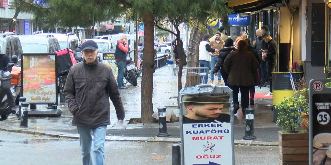 5,1 Büyüklüğündeki Deprem İstanbul'da Da Hissedildi