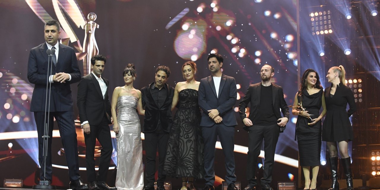 Yargı Dizisi Pantene Altın Kelebek Ödülleri’nde İki Ödül Kazandı