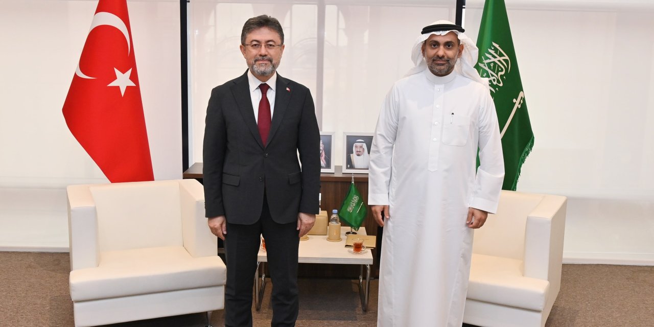 Bakan Yumaklı, Suudi Arabistan’da Resmi Temaslarda Bulundu
