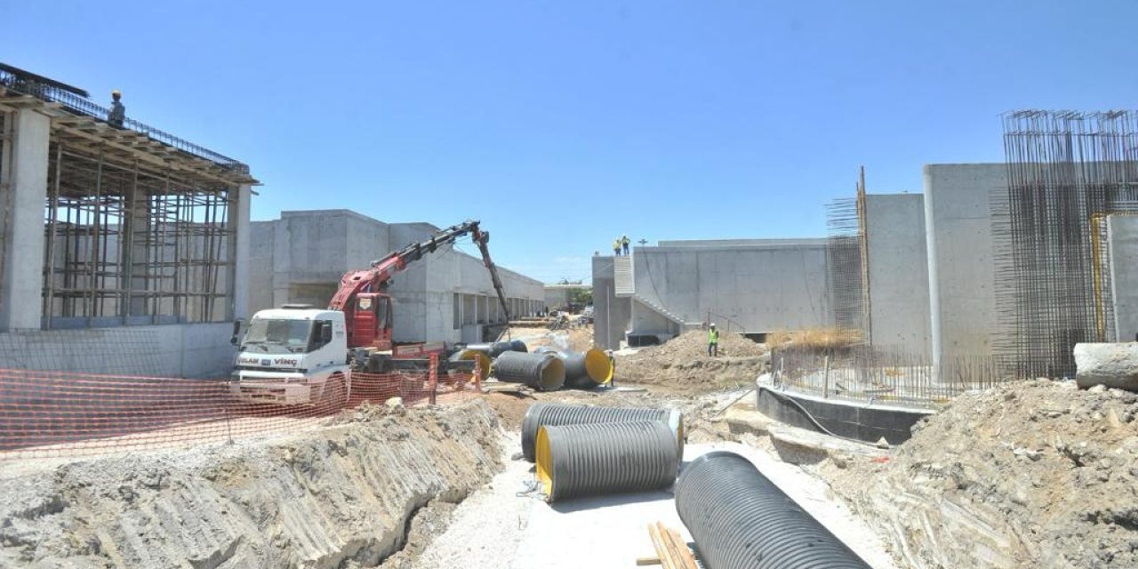 Bakan Ersoy: Özgür Özel Emek Hırsızlığı Yerine, Kendi Belediyelerine Kızmalıdır