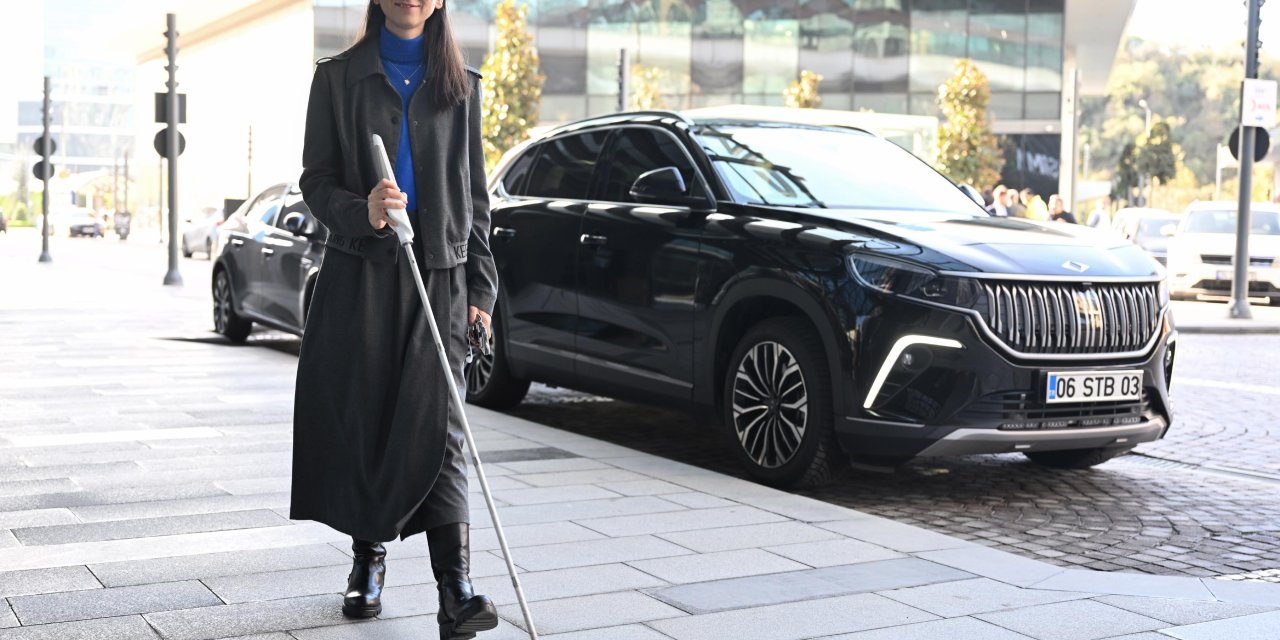 Görme Engelli  Zülal, Togg İçin Geliştirdiği Uygulamayı Anlattı