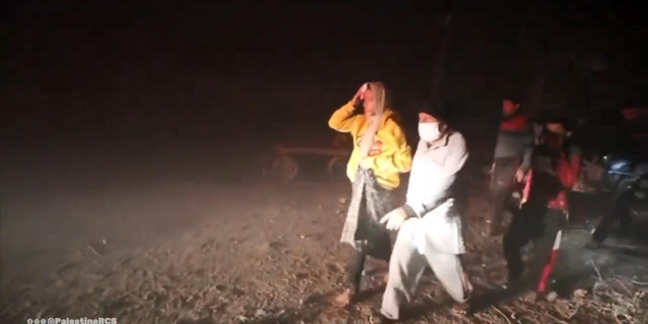 Filistin Kızılayı, Saldırı Sonrası Sivillerin Tahliye Anlarını Paylaştı