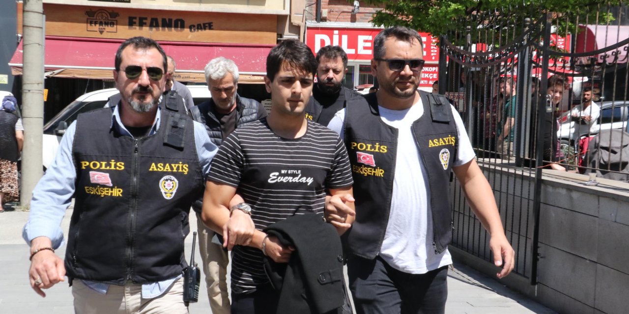 Oğlu Öldürülen Baba: Onun Oğlu Bana Bir Hatayla Gelseydi, Ben Böyle Yapmazdım