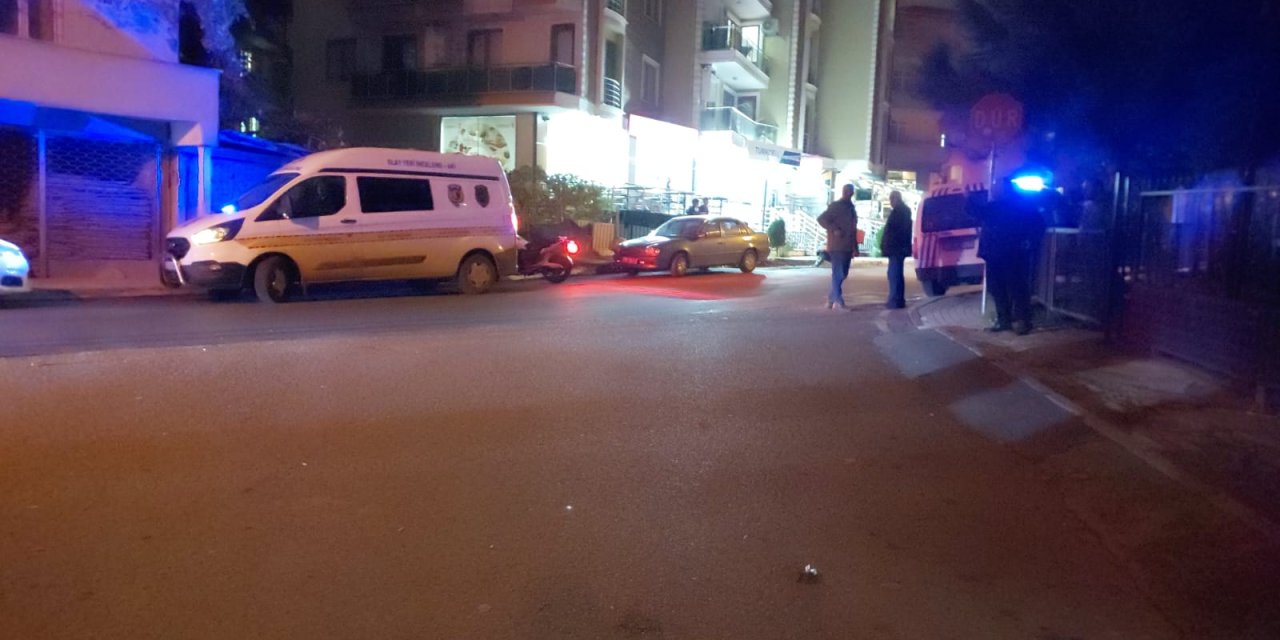 Evinin Bahçesinde Ailesiyle Otururken Silahlı Saldırıda Yaralandı