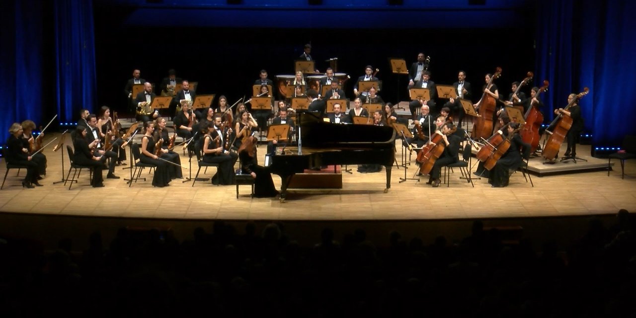 Piyanist Mehveş Emeç'ten Dünya Kadın Hakları Günü'ne Özel Konser