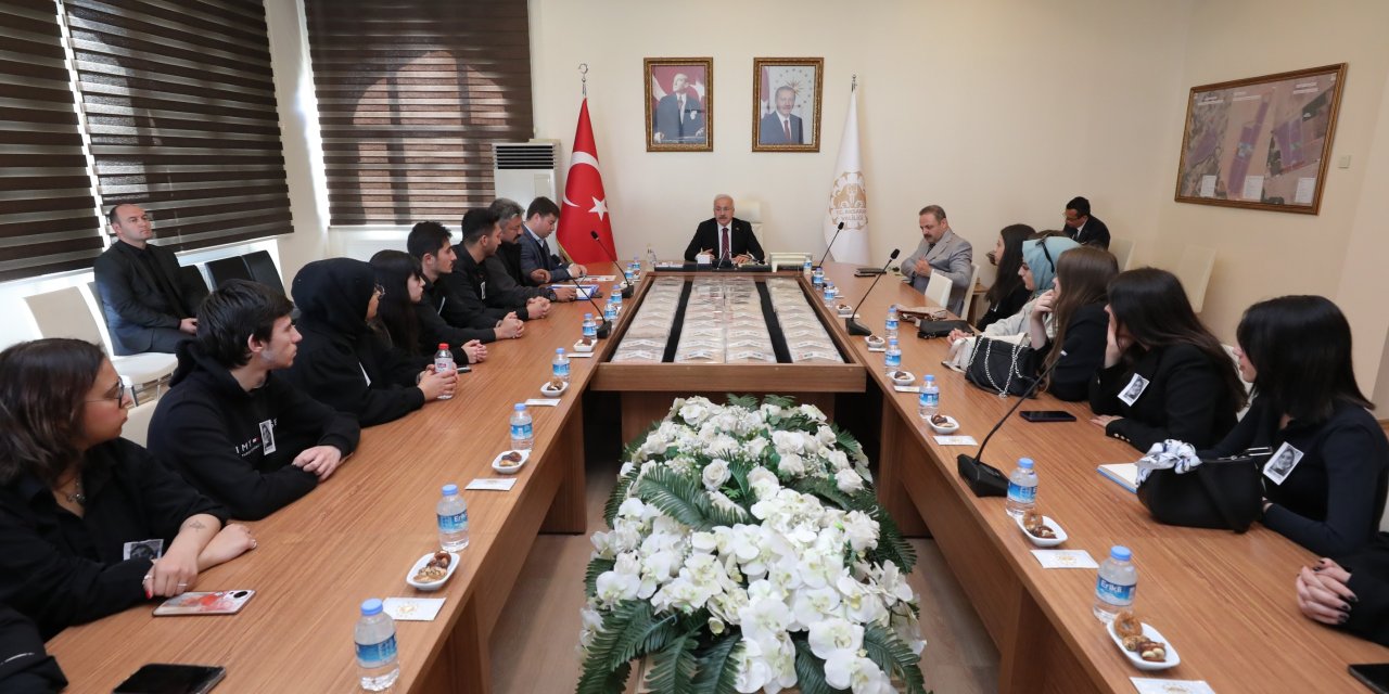 Vali Kumbuzoğlu: Mine Nur'un Ölümüyle İlgili İdari Ve Adli Soruşturma Devam Ediyor