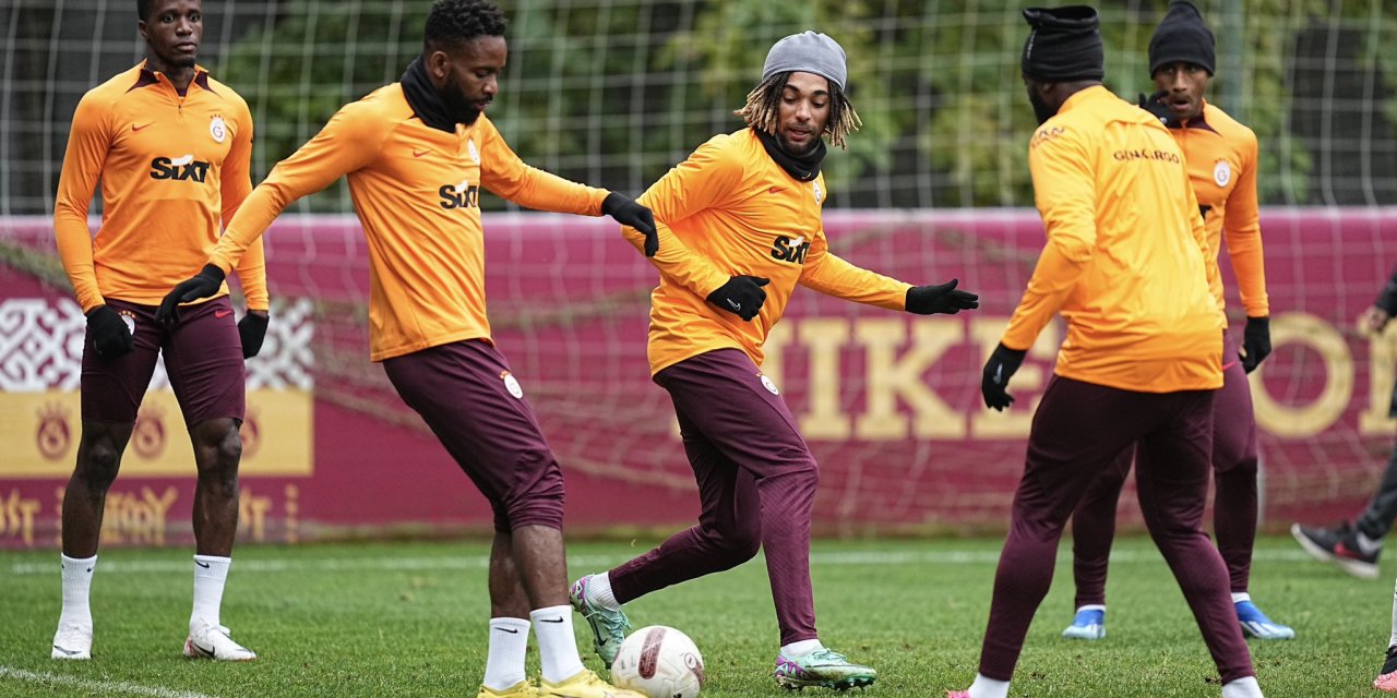 Galatasaray, Savunma Ve Hücum Çalıştı