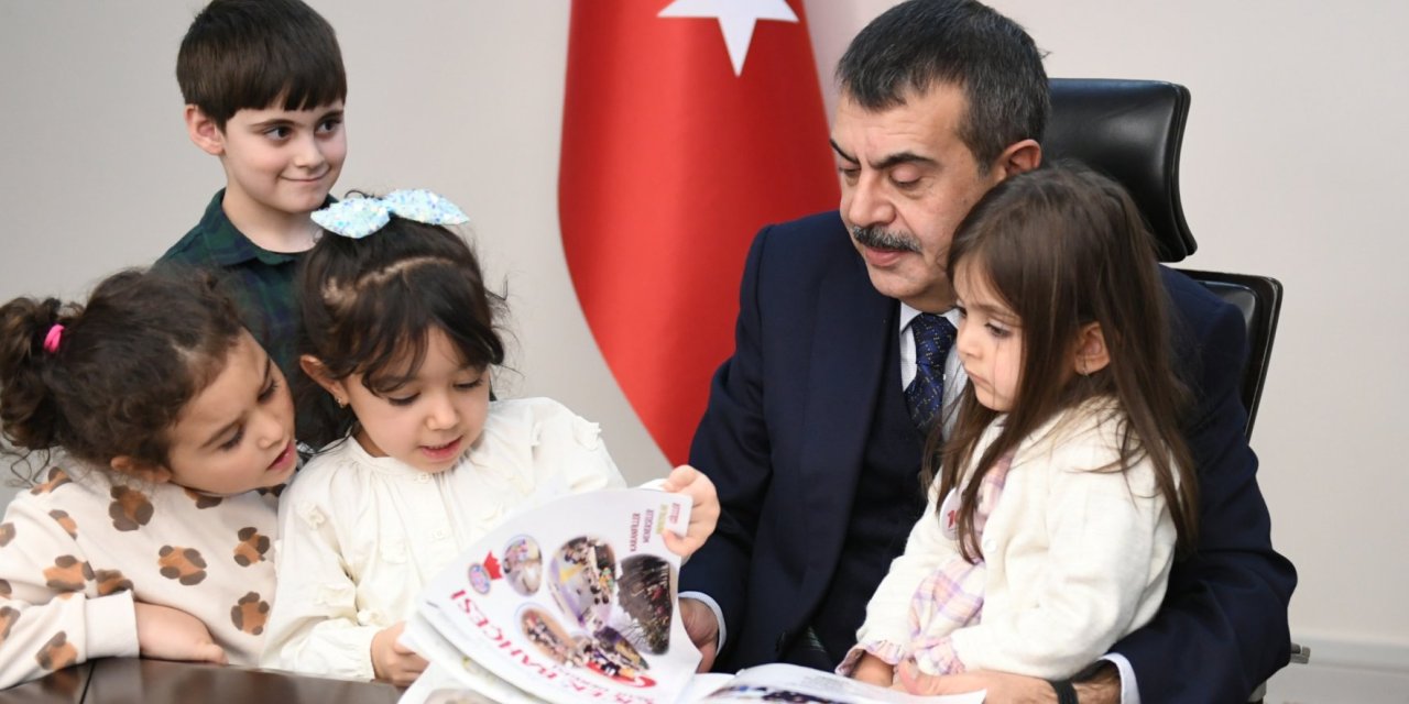Bakan Tekin, Erzurum'dan Gelen Özel Eğitim Ve Anaokulu Öğrencileriyle Bir Araya Geldi