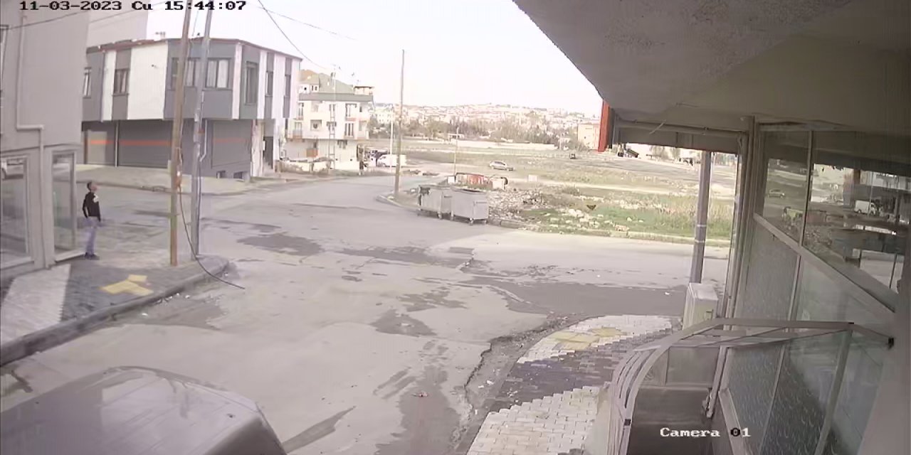 Arnavutköy'de Telefon Kablosunu Çalmak İçin Canını Hiçe Saydı