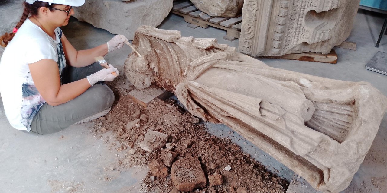 'Dans Eden Musa' Heykeli, 2 Bin 175 Yıl Sonra Gün Yüzüne Çıkarıldı