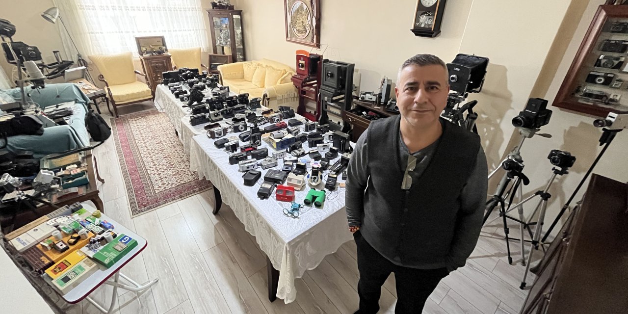 Emekli Makinist, 43 Yıllık Fotoğrafçılık Tutkusunu Evinde 1000 Parçalık Koleksiyona Dönüştürdü