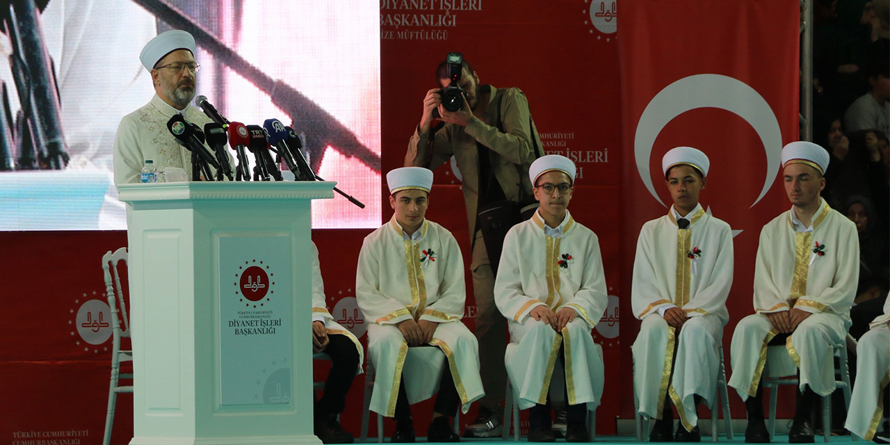 Diyanet İşleri Başkanı Ali Erbaş, Rize'de Hafızlık İcazet Merasimi'nde konuştu