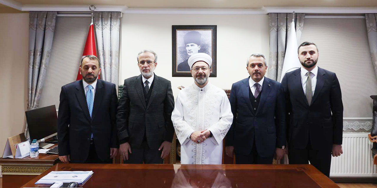 Diyanet İşleri Başkanı Erbaş'tan Rize İl Müftülüğüne ziyaret