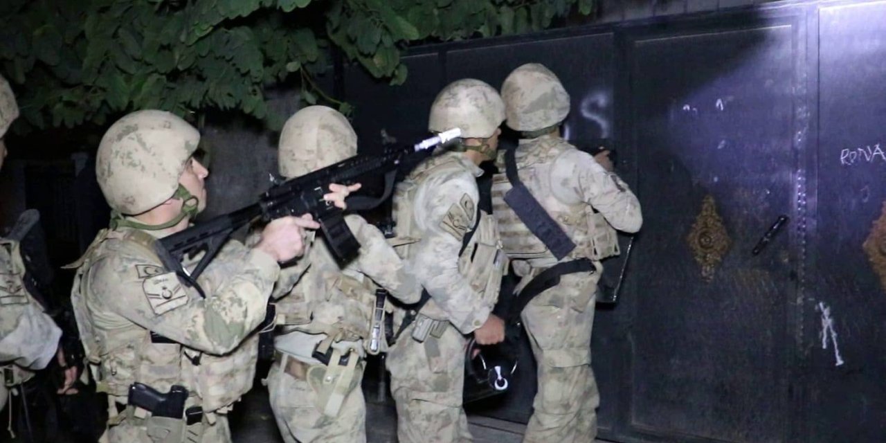 Mersin'de Pkk/kck Operasyonu: 5 Gözaltı
