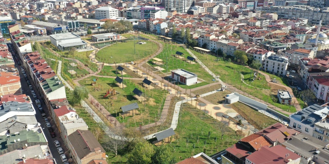 Atila Aydıner: Bayrampaşa Millet Bahçesi'ni Ustalık Eserimiz Olarak Görüyoruz