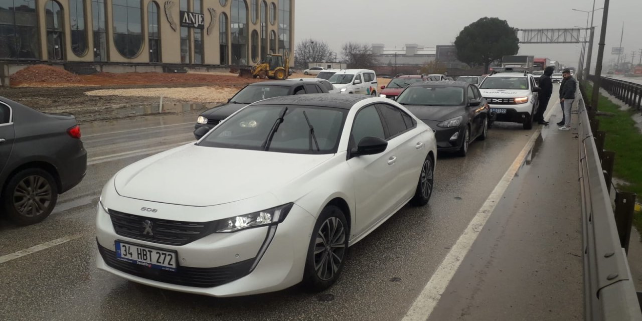 Bursa'daki 2 Ayrı Zincirleme Kaza: 2 Yaralı