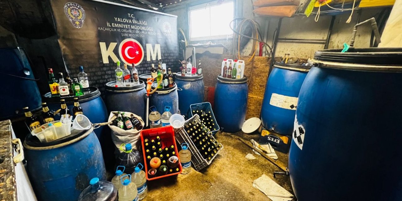 Yalova'da 1549 Litre Sahte İçki Ele Geçirildi, 2 Şüpheli Gözaltında