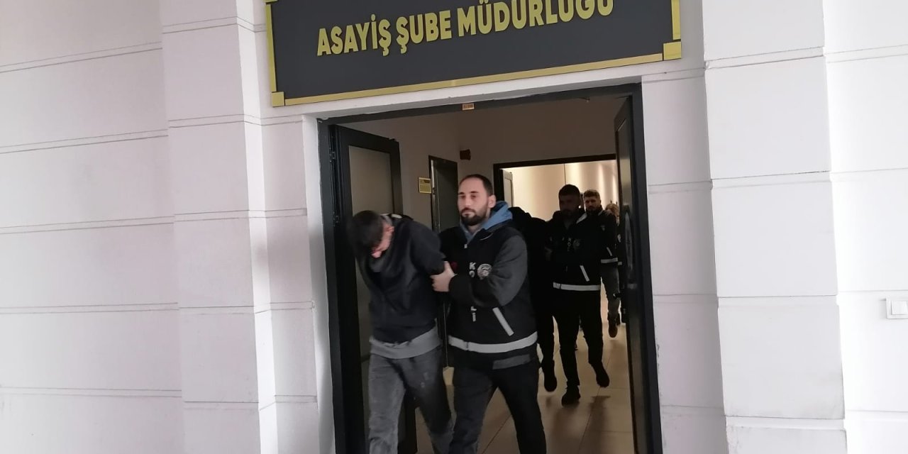 'Sahte Dekont' Vurgununda 5 Tutuklama