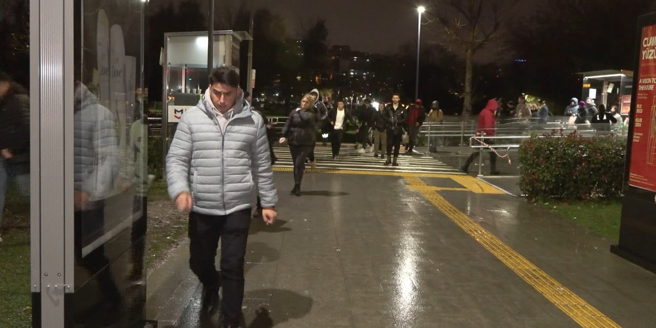 Eminönü-alibeyköy Tramvay Hattı'nda Arıza Nedeniyle Seferler Yapılamıyor