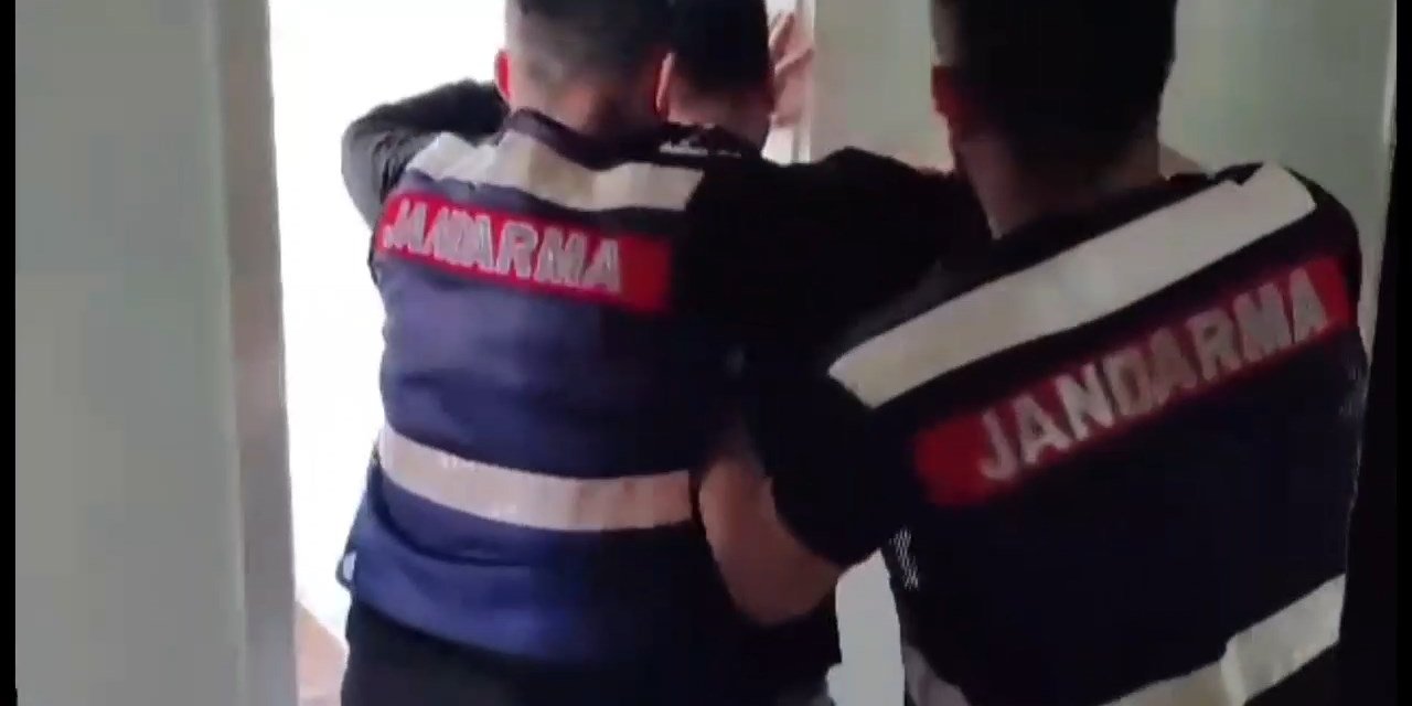 Esenyurt'ta Kaçak Sigara Operasyonu