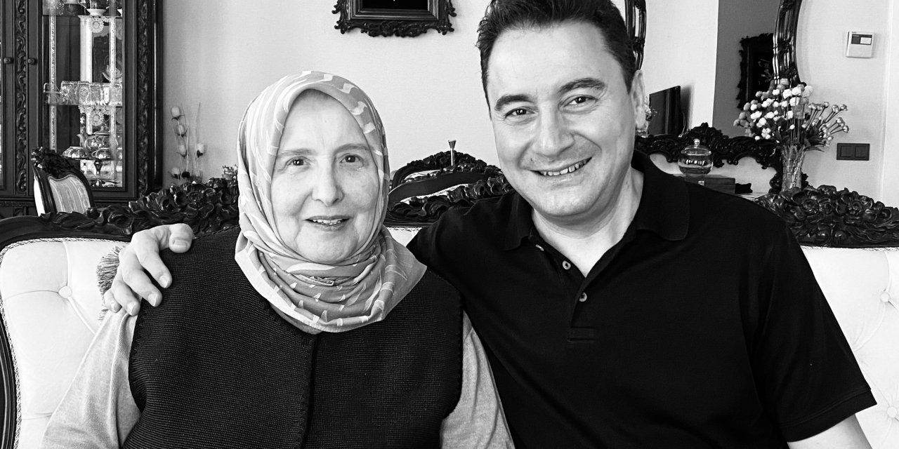 Ali Babacan'ın Annesi Hayatını Kaybetti