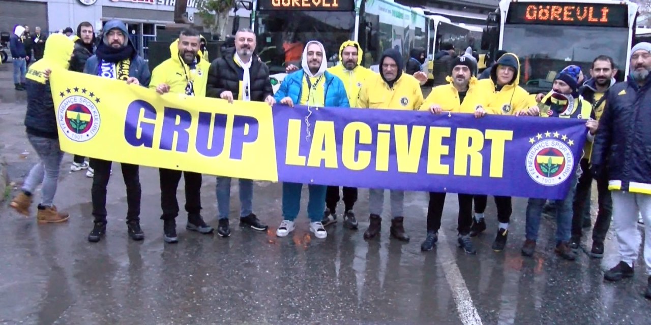 Fenerbahçe Taraftarları, 25 Otobüsle Derbiye Gidiyor